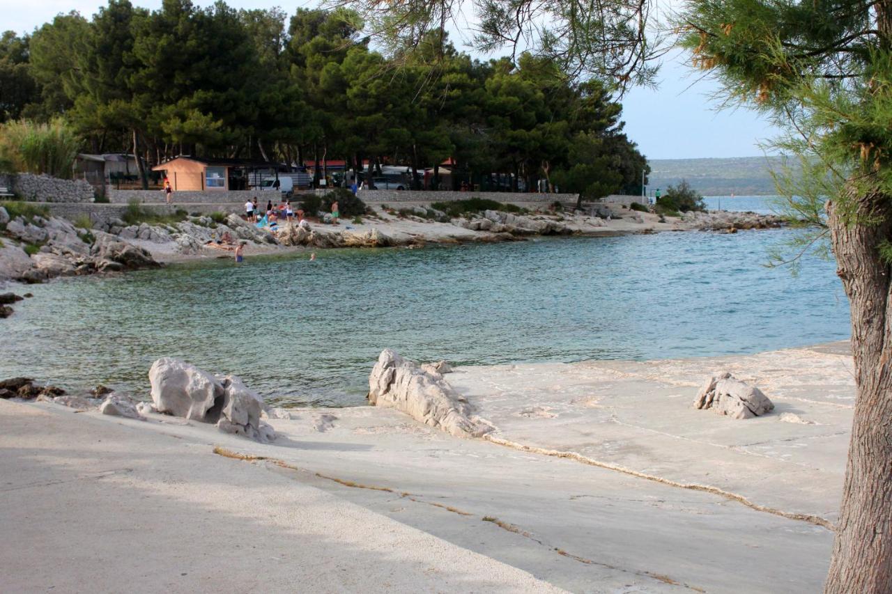 Apartments And Rooms By The Sea Nerezine, Losinj - 11815 Ngoại thất bức ảnh