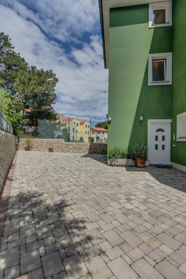 Apartments And Rooms By The Sea Nerezine, Losinj - 11815 Ngoại thất bức ảnh
