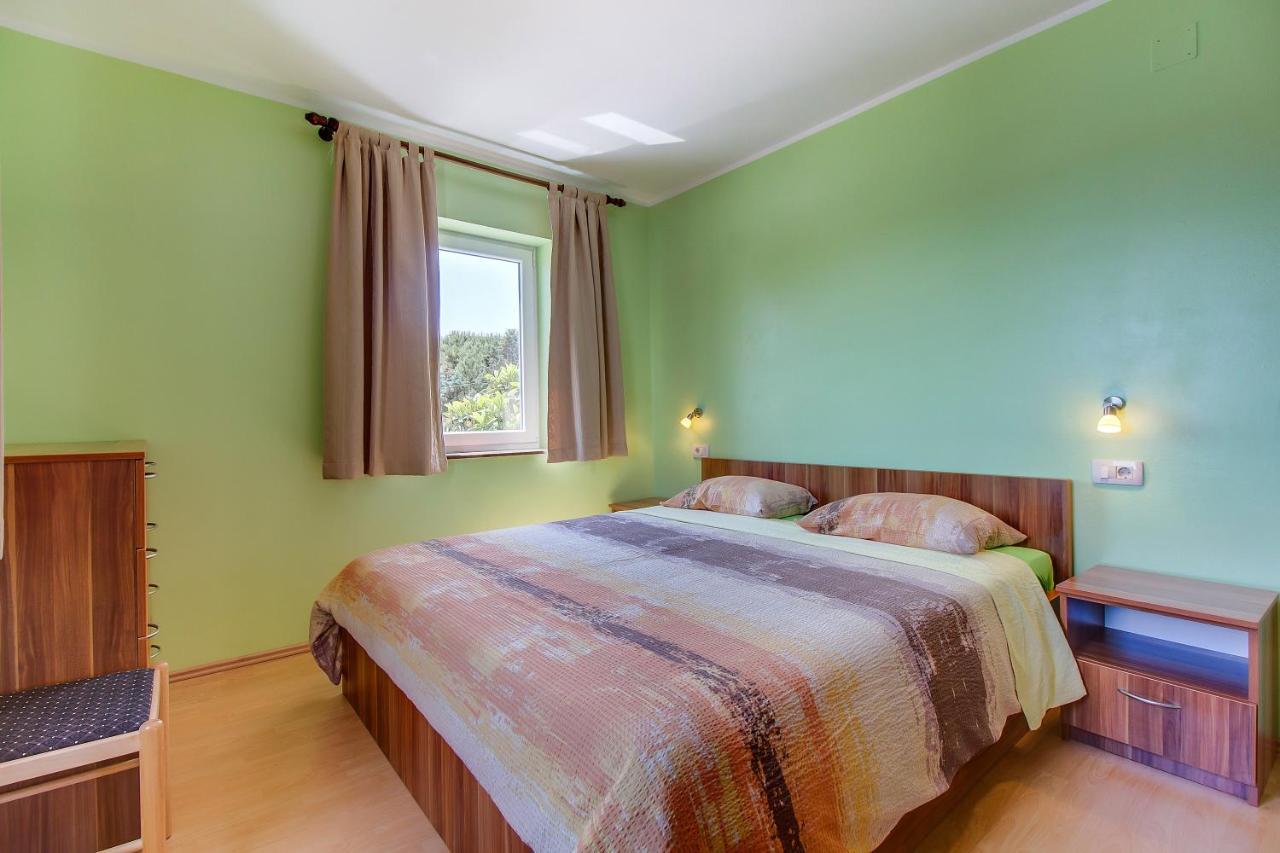Apartments And Rooms By The Sea Nerezine, Losinj - 11815 Ngoại thất bức ảnh