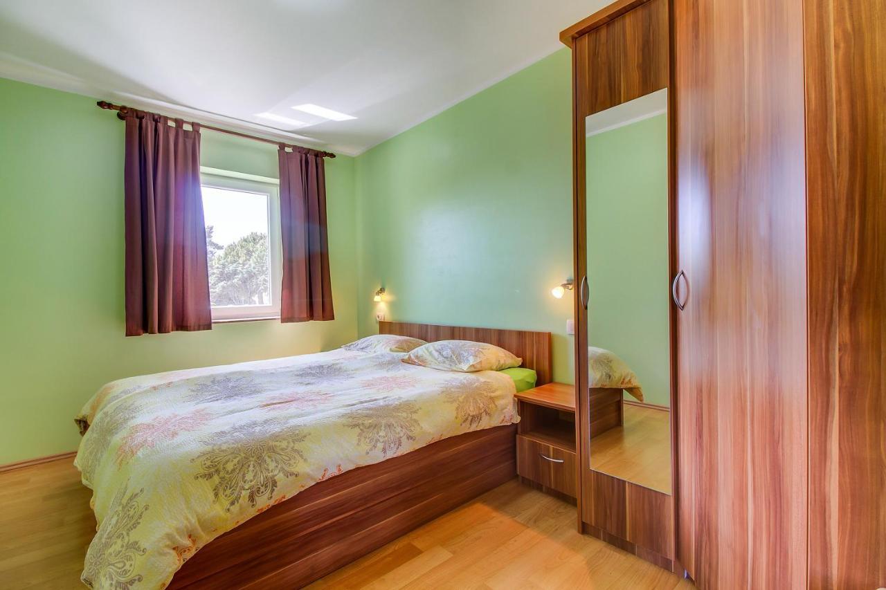 Apartments And Rooms By The Sea Nerezine, Losinj - 11815 Ngoại thất bức ảnh
