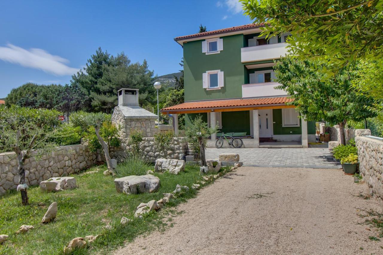 Apartments And Rooms By The Sea Nerezine, Losinj - 11815 Ngoại thất bức ảnh