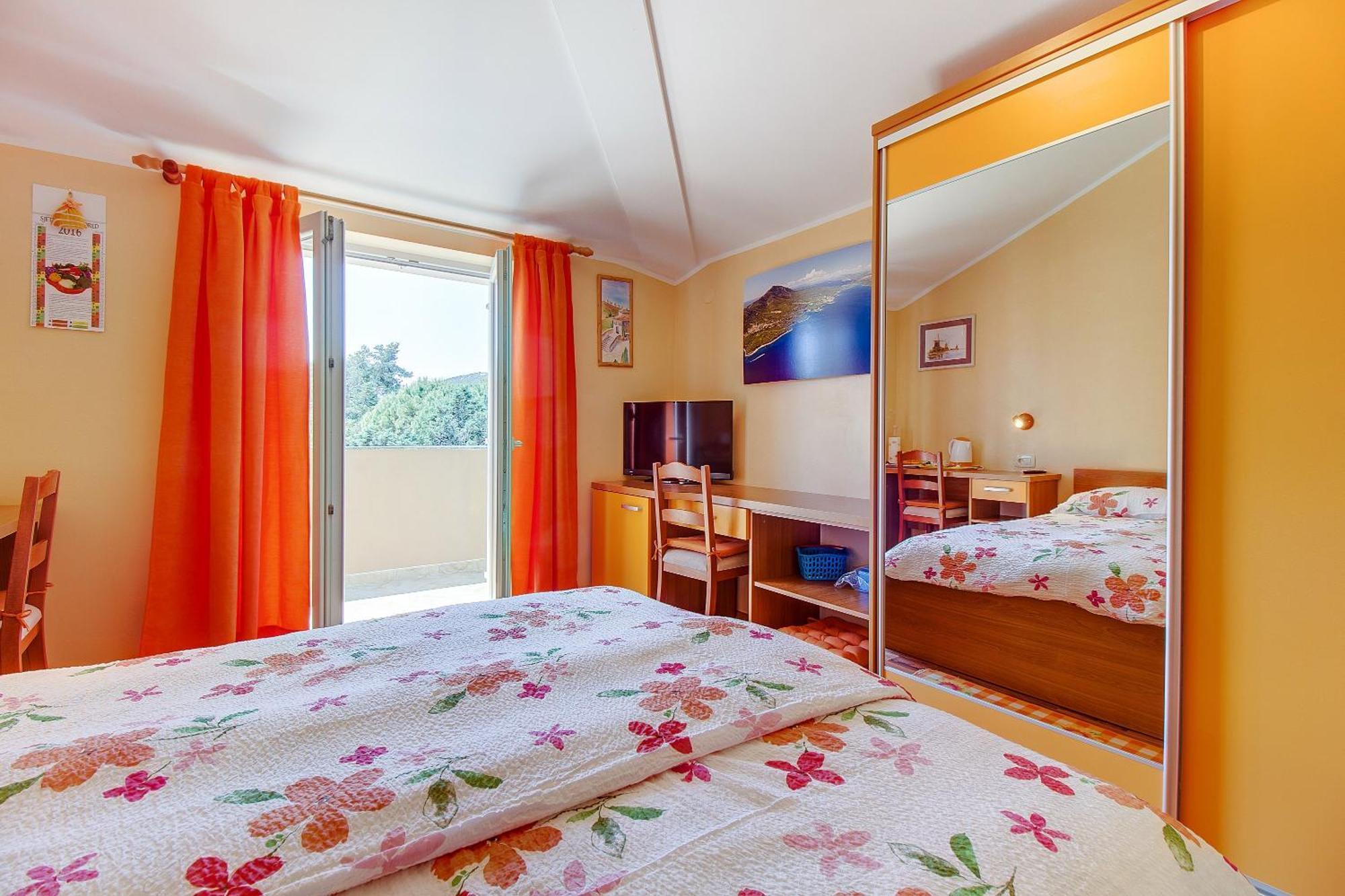 Apartments And Rooms By The Sea Nerezine, Losinj - 11815 Phòng bức ảnh