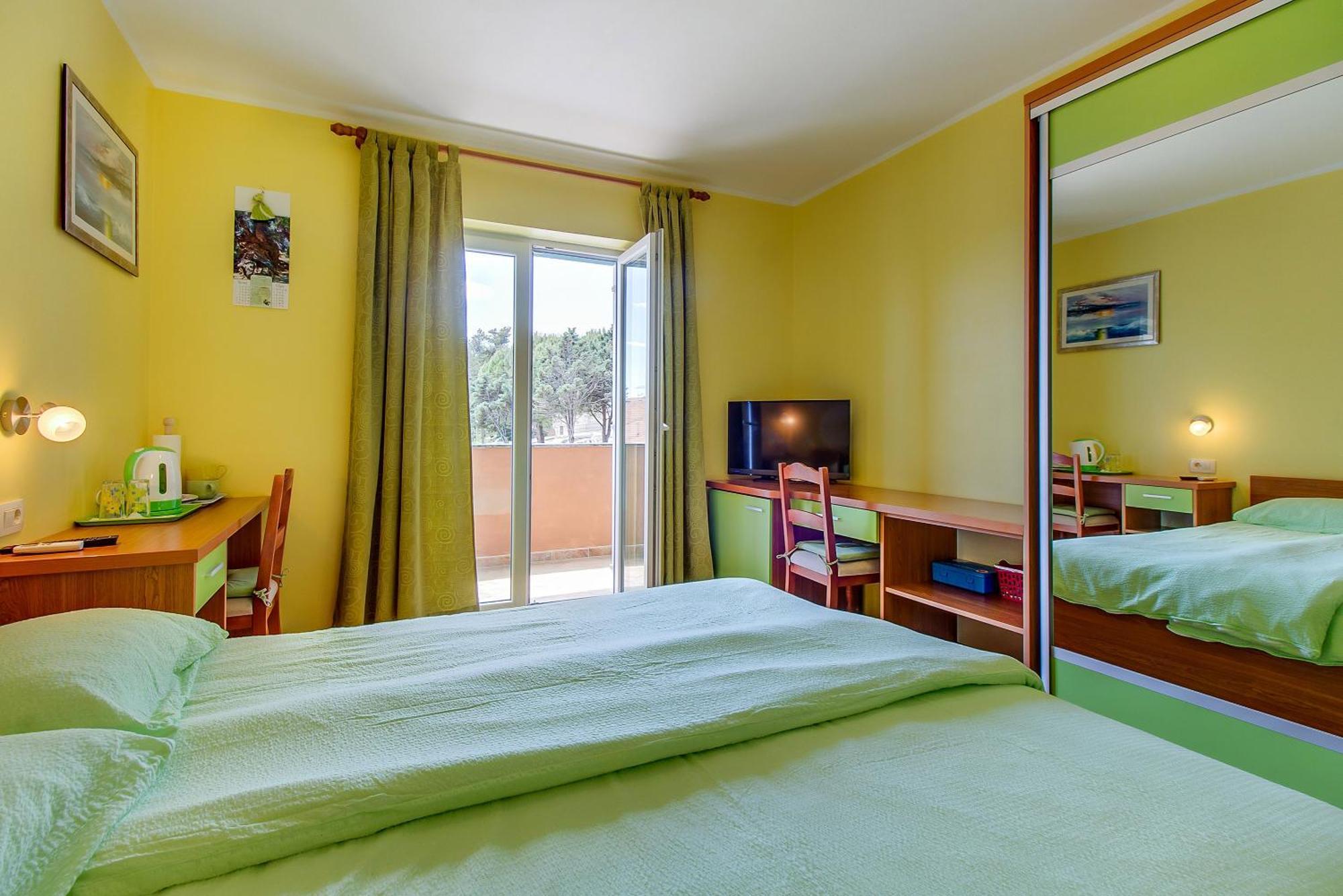 Apartments And Rooms By The Sea Nerezine, Losinj - 11815 Phòng bức ảnh